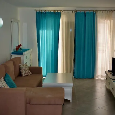 Apartment 1 Bedroom Duplex In Club Atlantis Costa Adeje (Tenerife)